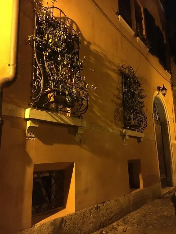 Daire Nel Cuore Di Ferrara