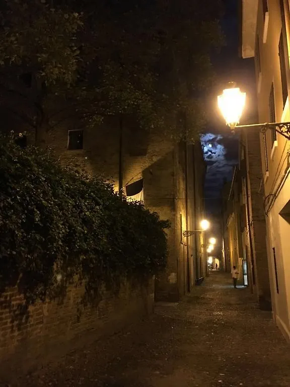 Appartamento Nel cuore di Ferrara Italia